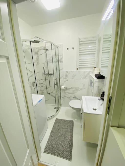 Bezagenta Mozart8 Studio Easy Access To City Wifi Διαμέρισμα Βαρσοβία Εξωτερικό φωτογραφία